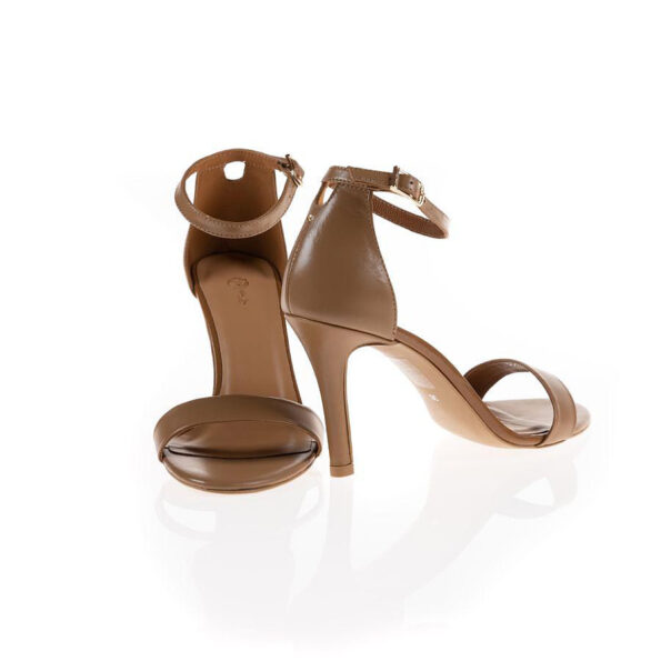 Mia Carmel (4) Mia Carmel (4)